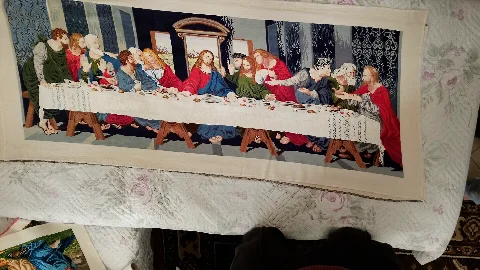 Ungerahmter Wandteppich des letzten Abendmahls mit Jesus und den Aposteln am Tisch